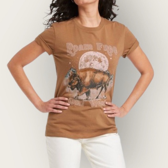 Zoe + Liv Tops - Zoe + Liv Brown Roam Free Out West Buffalo / Bison Graphic T-Shirt Size Small